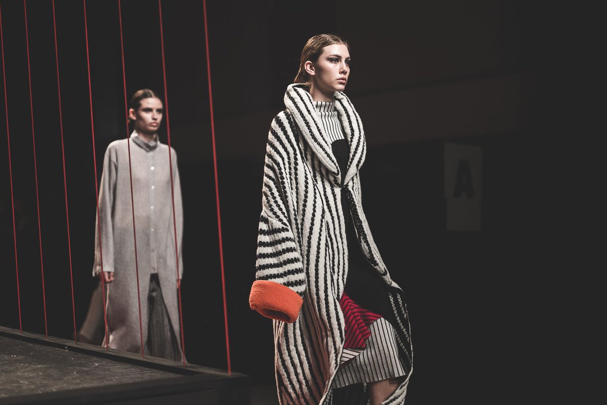 AccaCostumeModa's tweet photo. 2wks left until our MA Fashion Show, Creative Knitwear Design at #ckdfashionshow #PittiFilati #pf84 π₯ Wednesday 23th Sala della Rotonda, Florence β€π«πͺπ» #ckdfashionshow
Images from the last CKD Fashion Show at @Pitti_Immagine , 2017 #tbt
#accademiacostumeemoda #madeinaccademia https://t.co/nvILmO46G5
