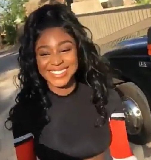 itkaedi's tweet photo. é dona de um dos sorrisos mais bonitos que ja vi!
#NormaniIsOurPrincess https://t.co/53zAiENmGM