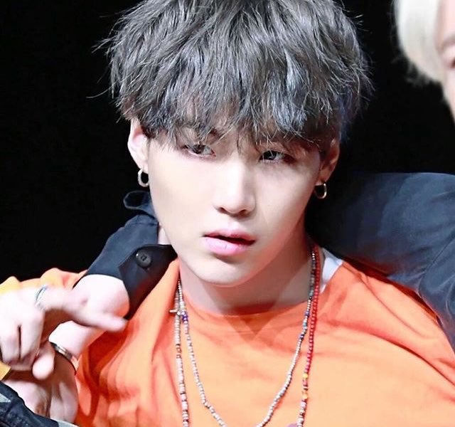 purpleheart1437's tweet photo. @luvekth @BTS_twt Suga @BTS_twt https://t.co/lhvHgdczGr