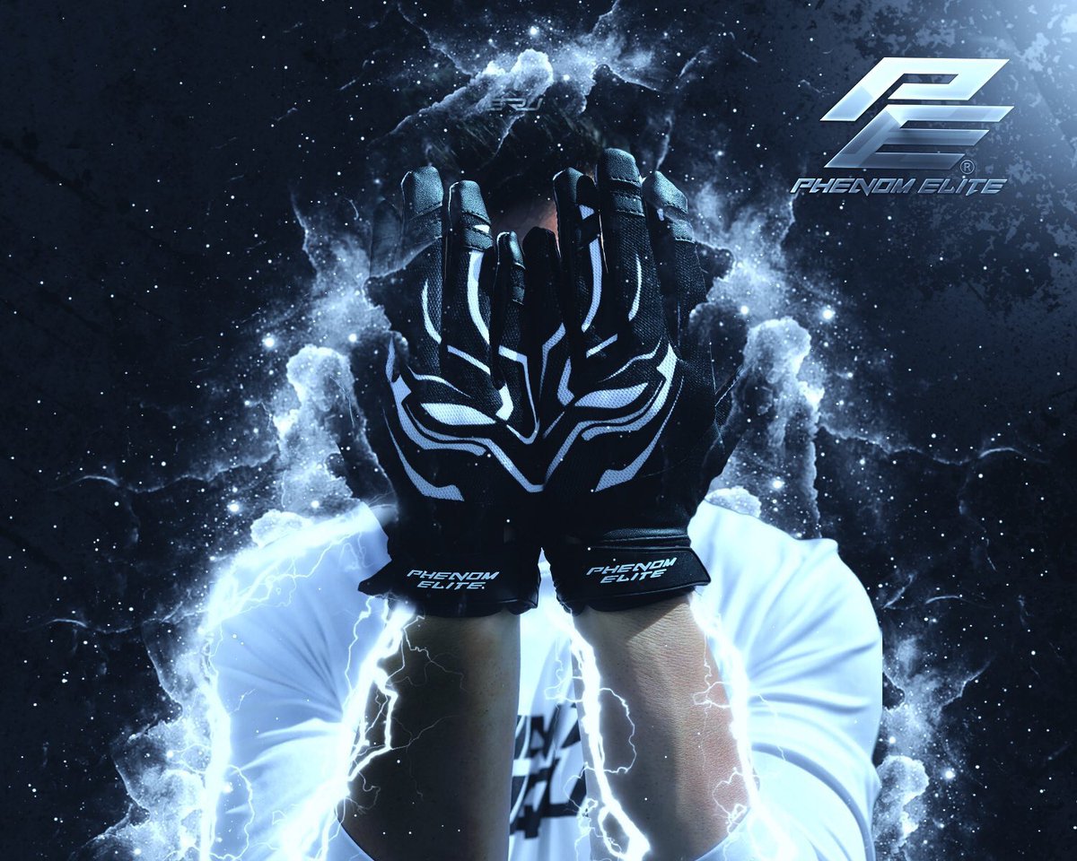 I have a few pair of Wakanda/Black Panther gloves i need to get rid of. So i will be picking three lucky winners by the end of today to give out a FREE pair!! Must Retweet and be following me, @PhenomElite, and @EliteRawTalent ‼️