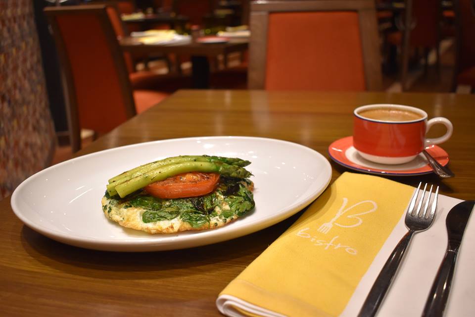 BistroPolanco's tweet photo. ¡Dejate consentir por un delicioso desayuno! 'Omelette de claras de huevo'.

Reserva al: 52 63 88 22

#restaurante #restaurantes #Polanco #CDMX #omelette #saludable #breakfast https://t.co/ZZkmDjIsAh