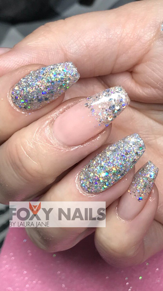 LauraJaneMitch's tweet photo. @Gelish @magpie_beauty @ScratchMagazine #polygel #gelishpoygel #magpieglitter #showscratch #polygelnails #glittermix #polygelenhancements #polygelextensions #squeezesliceroll #coffinnails #foxynailsbylaurajane #laurajanemitchell #norfolknailtech 💎 https://t.co/K0tZ7VfXZl