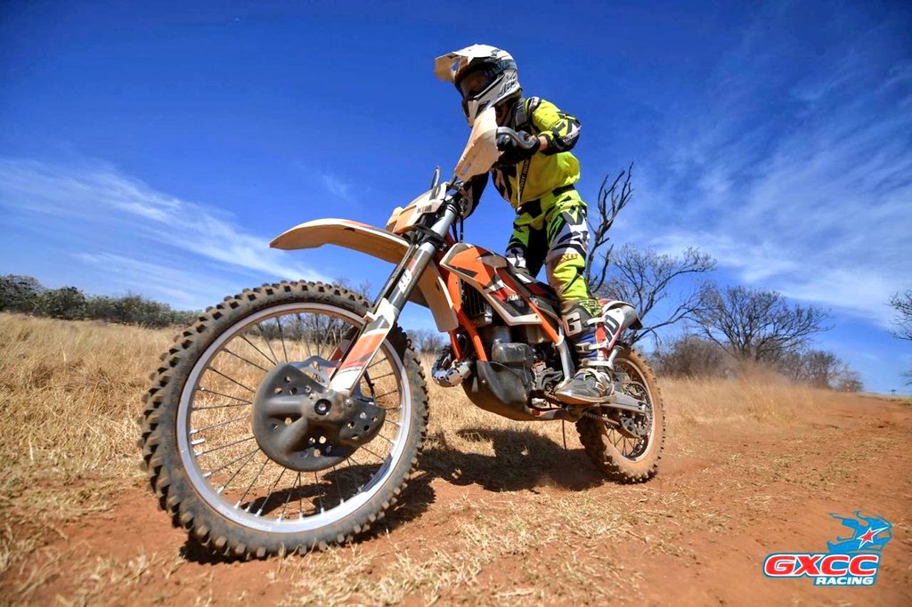 XhaleXtreme's tweet photo. Proud to announce #KimOpperman will be staying on with us for a second year running. Kim is fearless and tackles any challenge head on, sharpening her enduro skills all the time, going from strength to strength. We look forward to sharing an exciting 2019 race season with her. https://t.co/wi9D7spjIx