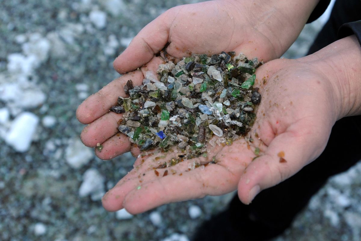 #Recycling reduces the need for extracting, refining and processing raw materials all of which create air and water pollution! 
We've done some amazing things with #RecycledGlass. Check it out: ow.ly/gI3r30nhkUq #GoodPlanetLabs