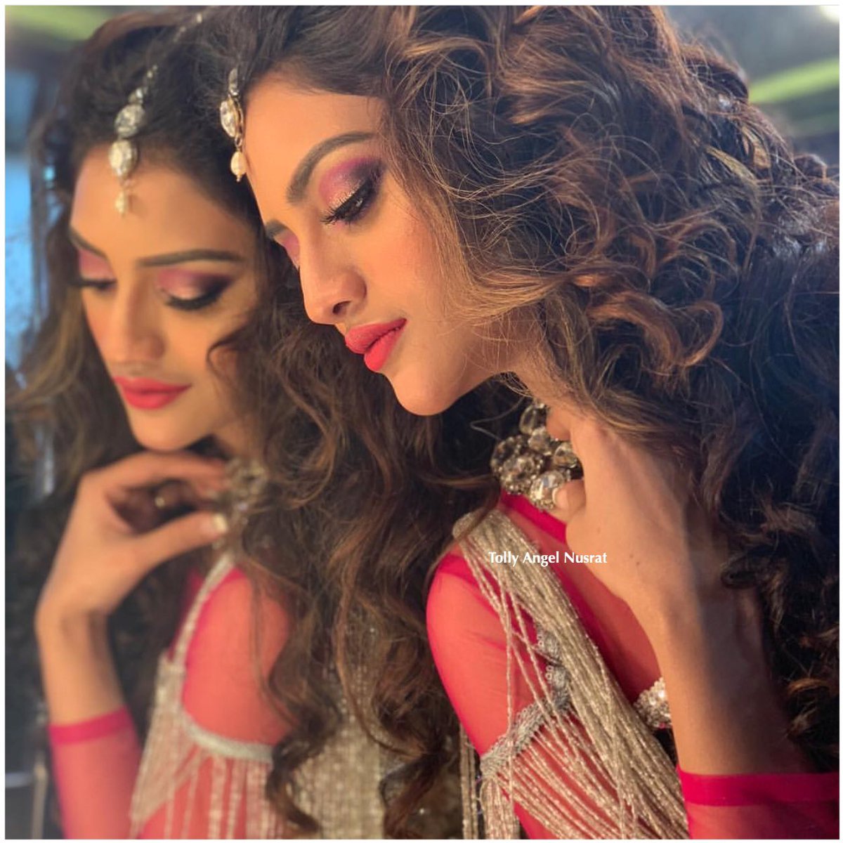 TeamNusratFC's tweet photo. Bout today’s look😍😍❤️ @nusratchirps https://t.co/eQNg3i1hSH
