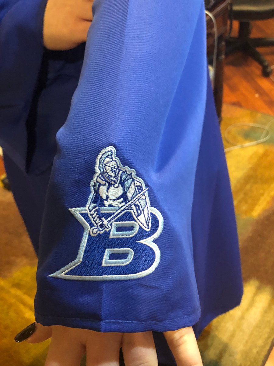 BalfourFtWorth's tweet photo. @LDBellClassof19, don't forget to order your cap and gown. The cap and gown units are different this year. You have an AWESOME custom gown! Check out these pictures. Deadline before late fee is January 31st. @LDBellSS @LDBell_IB @LDBellHS @hebisd https://t.co/OEmuNdVpPL