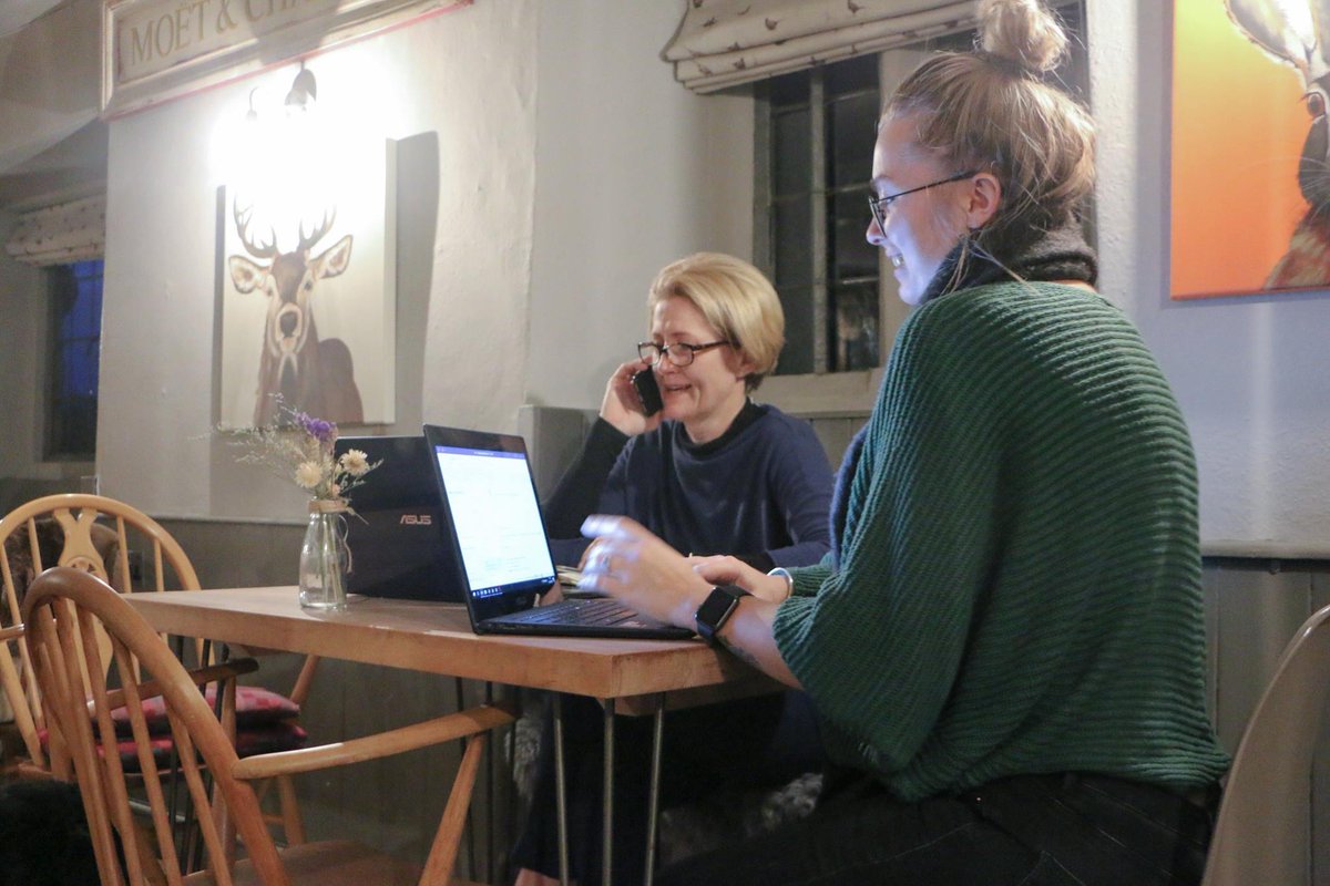 kitcheneating's tweet photo. NEWS! ARE YOU LOOKING FOR A PLACE FOR A MEETING OR TO WORK?
You no longer need to arrange meetings or find somewhere to work in packed coffee shops, worrying about parking, Join us at The Kitchen, in a stylish environment, fast wifi, free parking and free even breakfast! https://t.co/zch64BS5bn
