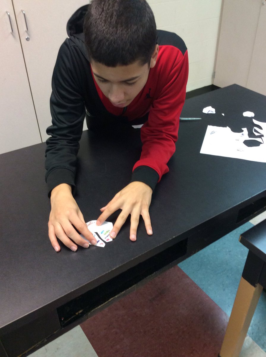 IvanESMS's tweet photo. Cutting out continents and looking at fossil records and mountain ranges to see if we can find evidence of continental drift. #ivanscience #esmsbestyearever https://t.co/BhoKOp8NRk