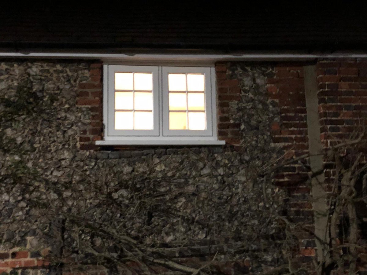 shard_solutions's tweet photo. 4 @residence9 windows installed by the team @shard_solutions keep the original look of our customers house. Another happy customer thanks to our manufacturer @WindowTechTrade https://t.co/HcUA0DWwHV