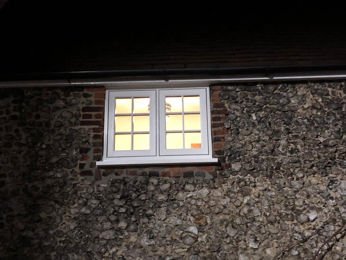 shard_solutions's tweet photo. 4 @residence9 windows installed by the team @shard_solutions keep the original look of our customers house. Another happy customer thanks to our manufacturer @WindowTechTrade https://t.co/HcUA0DWwHV