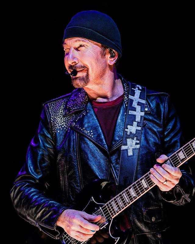 U2place's tweet photo. “You’re The best thing about me” #u2 #theedge #eitour2018 📷: @joeahorro https://t.co/8cP8DMWIlM https://t.co/MLCGJ3KJrh
