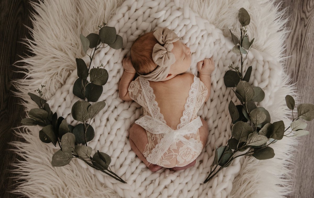hayliepollard's tweet photo. Posting some of her newborn pics because she’s already grown so much ♡
📷: Crysta Miller Photography
#TatumBlakePollard https://t.co/Mn5NuzGjKt
