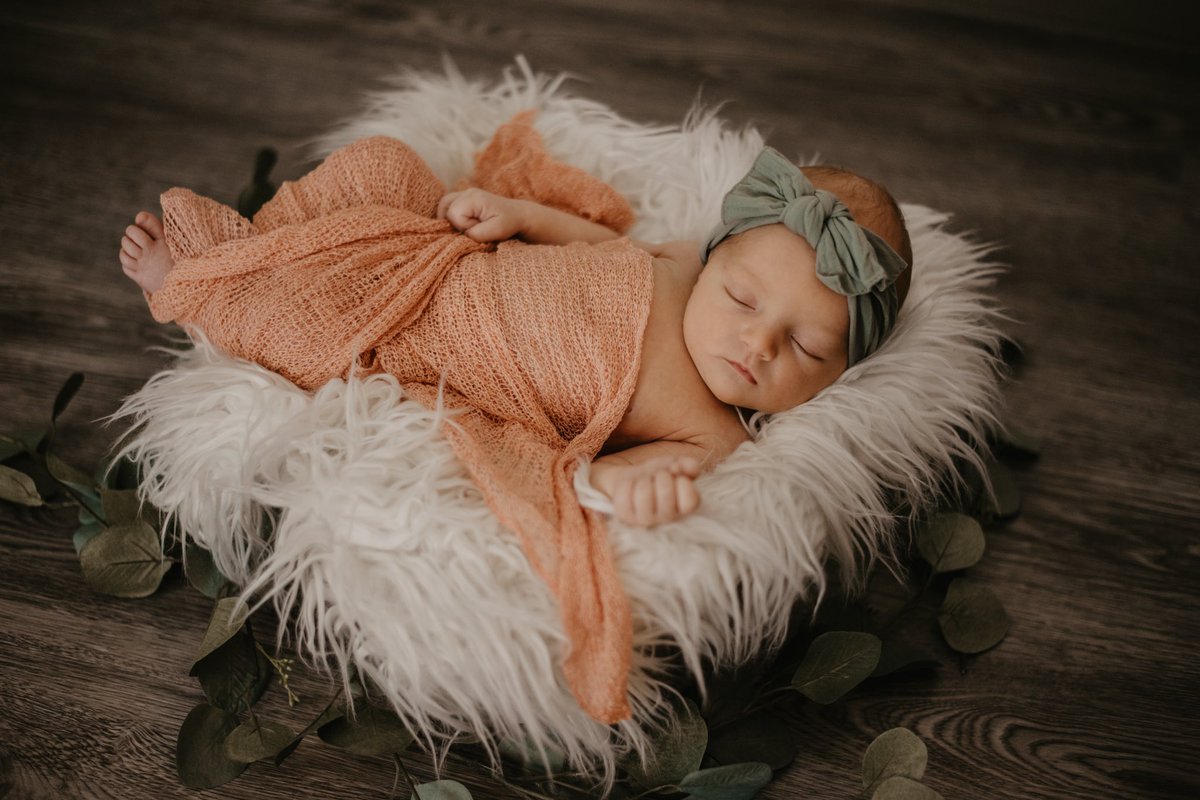hayliepollard's tweet photo. Posting some of her newborn pics because she’s already grown so much ♡
📷: Crysta Miller Photography
#TatumBlakePollard https://t.co/Mn5NuzGjKt