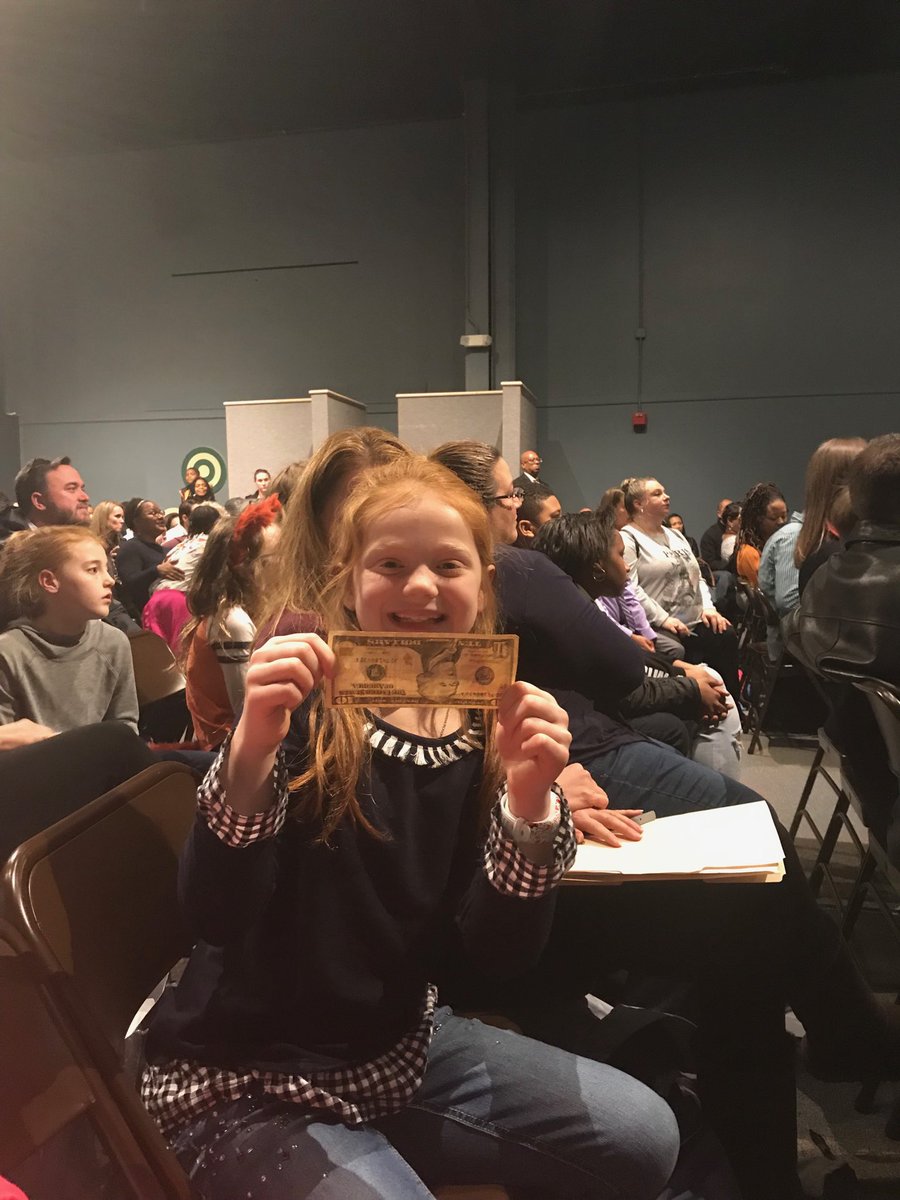 dmarieca's tweet photo. She loves SCIENCE!!!!! She won a prize for her enthusiasm!  ⁦@wsfcs⁩ ⁦@meadowlarkws⁩ https://t.co/dG0BJBZy4E