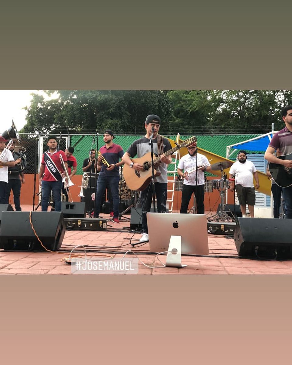 losprimosdejm's tweet photo. Buenos dias
@JoseManuel_Oficial
#josemanuel #jmlc #teamJMLC @luismexianunez #BandaJM #BandaJM @delrecords @angeldelvillar27 🔴🤝 #FanClubsJMLC ✨
#TeamPrimosdeJMA67 https://t.co/2FYsknsNB8