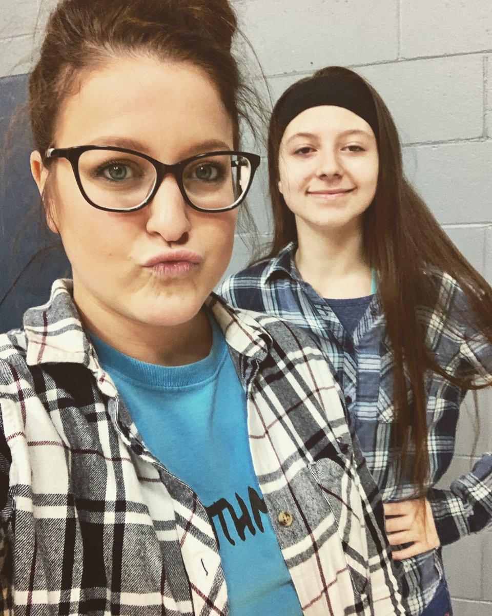 MissVanWinkle2's tweet photo. Flannel Friday Ya’ll #wpmschat https://t.co/aTRbzGgfs5