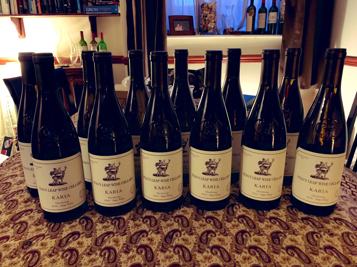 Dazza19762's tweet photo. When you get a bit overexcited about the @GreatWestnWine January sale. #January #ScrewDryJanuary #friday #wine #chardonnay #wineofnapa #cask23 #stagsleap #wineadmin #happy https://t.co/nRWCUsjLi7