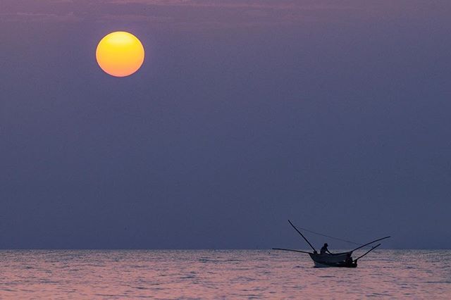 mikediazphotomx's tweet photo. El amanecer para los pescadores de Progreso. . . . . . . #canon #canonmx #canonglobal #canonmexicana #canonforum #liveoutdoors #landscapelovers #natgeo #natgeotravel #natgeomexico #instayucatan #yucatan #conoceyucatan #visitprogreso https://t.co/ct9PynC7AY