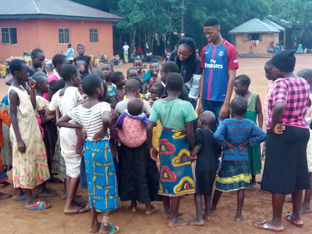 Graceland_ng's tweet photo. The worse thing that can be done to Children is to make them feel like they were born flawed!They will spend their time trying to fix what's not broken rather than spend time unleashing their genius.Join our PLAY DAYS in 2019 to Tell Children the truth;they are flawless! https://t.co/d70FFhVauZ