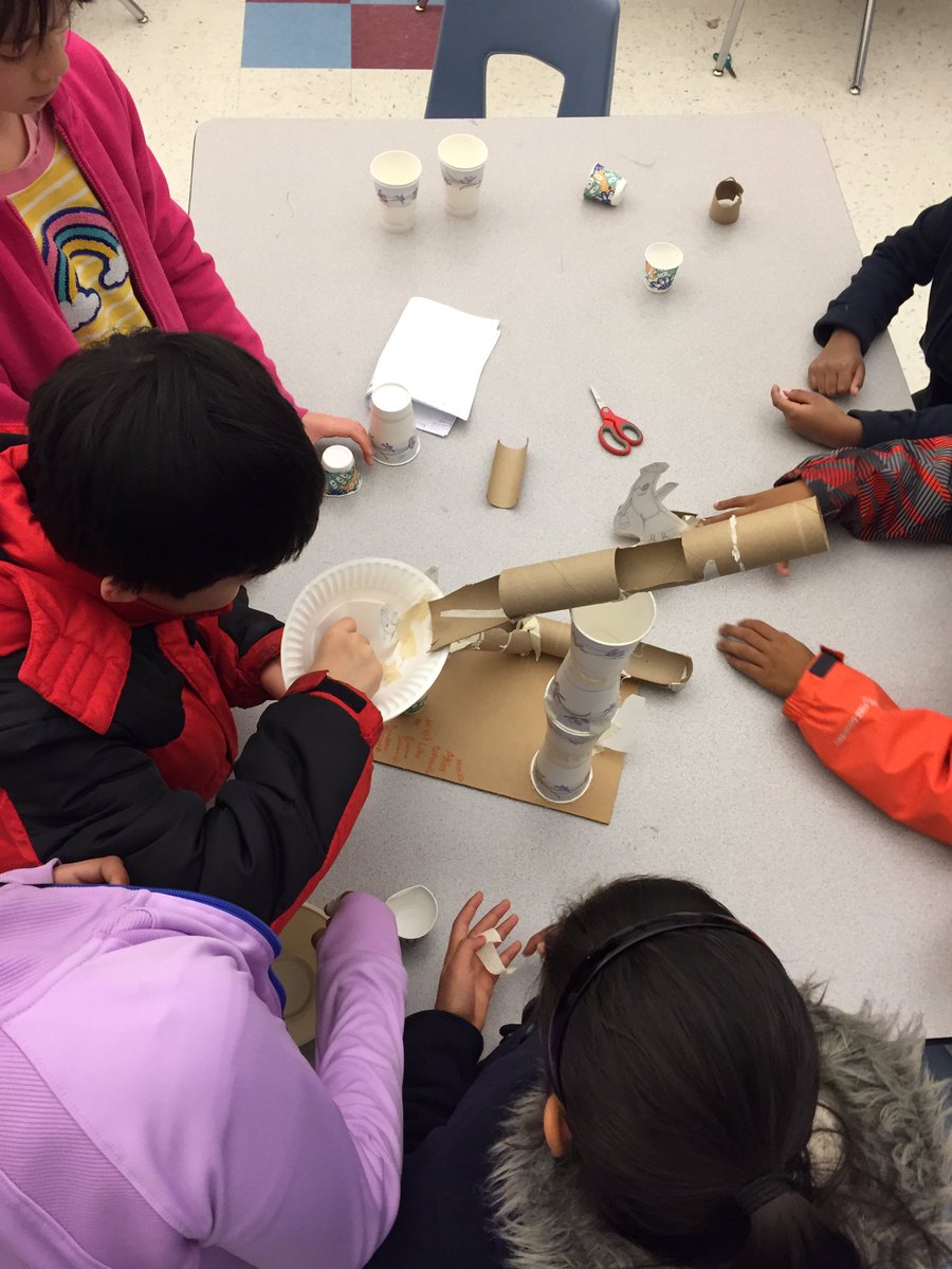 leeslearners's tweet photo. Marble Rollercoaster Room 22 students. #STEM @MurdockPortal @CUSDK8 https://t.co/wQF9klNfRS