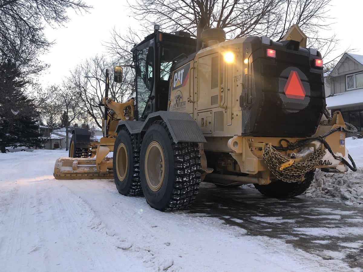 JaniceLukes's tweet photo. Winnipeg! Where we know how 2 move snow! Winding up residential plow-$millions invested in moving snow. HUGE thanks 2 @cityofwinnipeg Staff &amp; Contractors working round the clock!Yes. Some challenges but put into perspective-thousands of kms or roads,sidewalks &amp; pathways cleaned! https://t.co/pHz3peCDEI