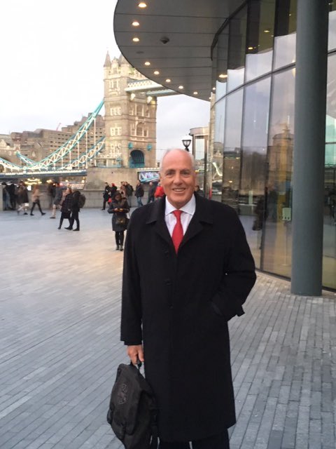 As Chairman of South East Councils I met with London Mayor Sadiq Kahn at the Wider South East Summit to push for the  interests of the south east to be taken into account in the Greater London Plan.