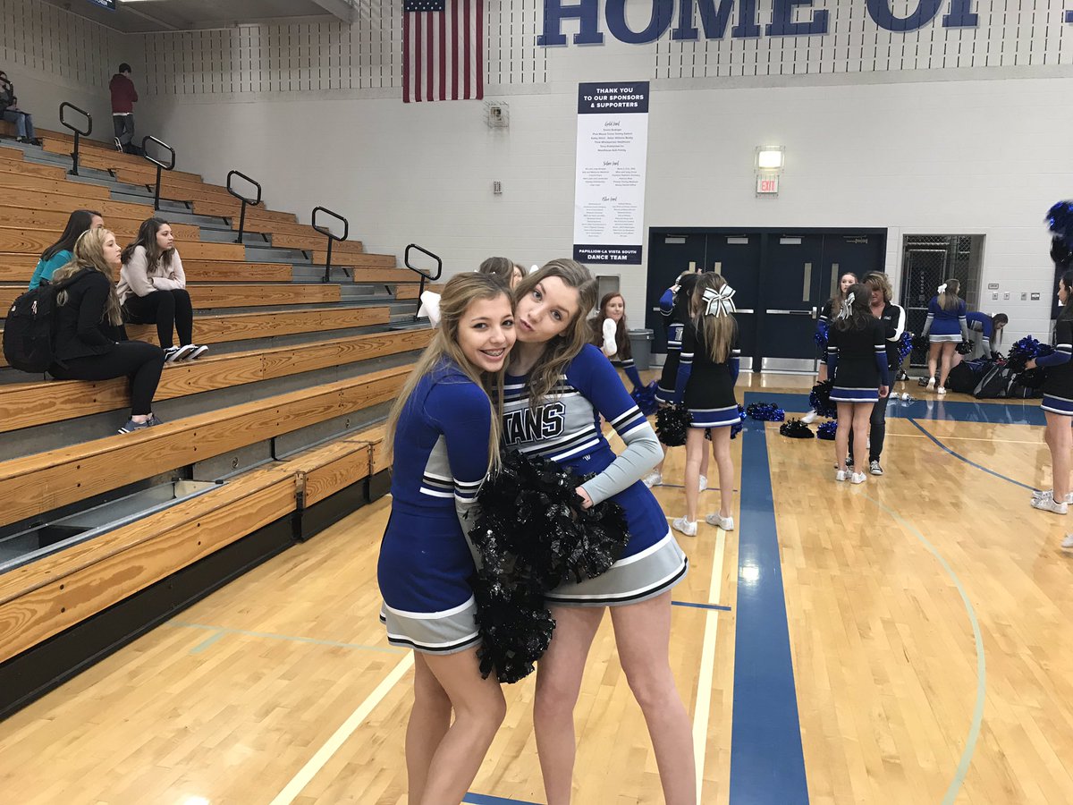 PLSJVRsvCheer's tweet photo. Pep Rally!🎀 https://t.co/AJsJxGeSPB
