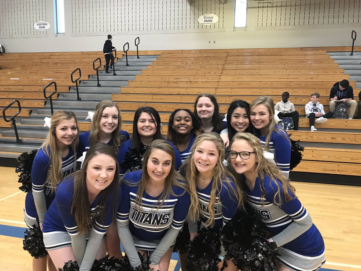 PLSJVRsvCheer's tweet photo. Pep Rally!🎀 https://t.co/Pbr8KcJtql