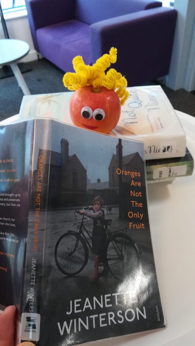 plymlibraries's tweet photo. Day 11 of #TheJanuaryChallenge #64millionartists Creating art with fruit. @64M_Artists https://t.co/BaeBEv0gk5