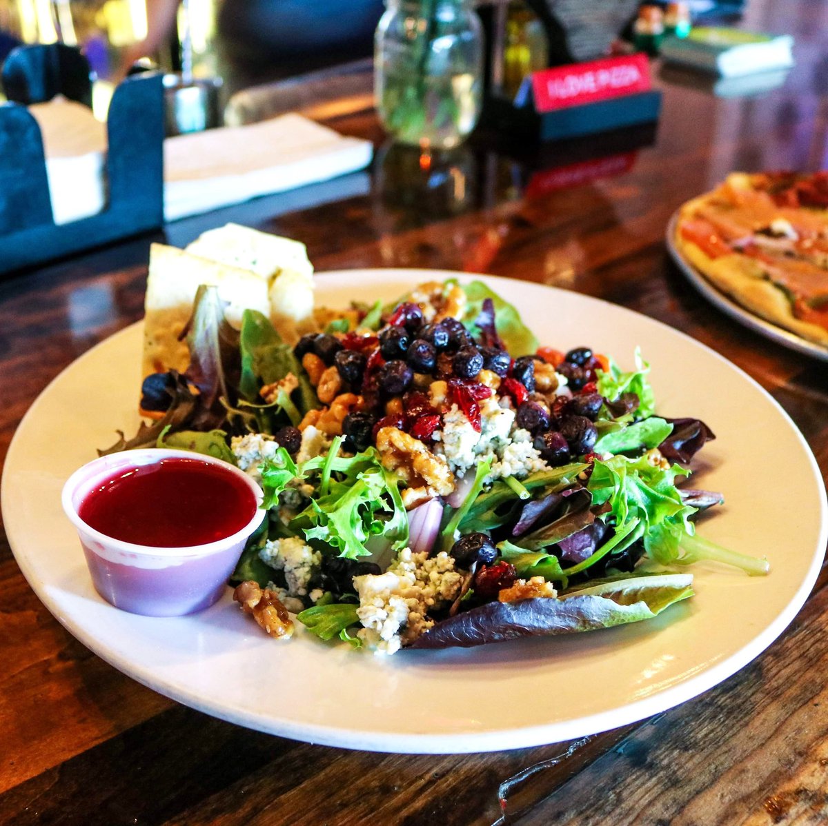 CocoBarEP's tweet photo. Don't give up on your New Year's resolutions, we can help!
Fresh and tasty salads available to dine in or to go!!
Pair it with your favorite drink!!
#LunchTime 11AM to 2PM!!
#HappyHour 3-6PM!!
#CocoLovesYou #ElPaso #HealthyLiving #RealLocalFood https://t.co/Wf8ld1v6JK