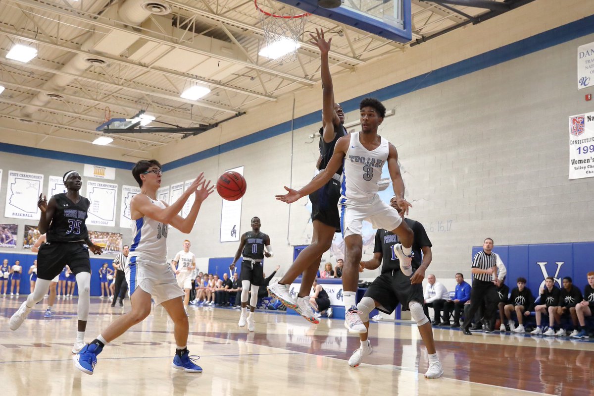 cgrijalva_72's tweet photo. #VCMBB on the court tonight at 7:00 at Valley Christian. Come out and support your Trojans!!! #pointguard #th3boy #dontsleeponhim @JalenGrijalva @Gstubbs42 @JUCOadvocate @NAIA @vctrojans @Mesa_Redhawks @SusRecruit @BLC_Athletics @CoachEason @CGCCAthletics https://t.co/o3Kd2YoRbK
