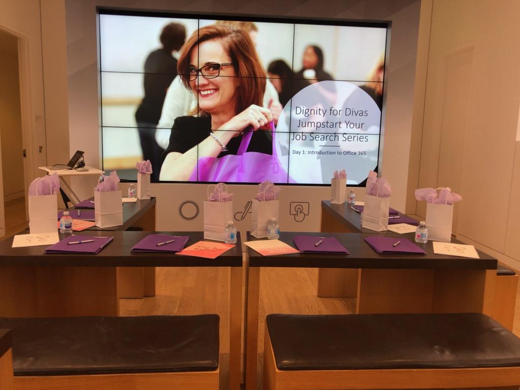 dignityfordivas's tweet photo. Roll Call📣📣
1st Day of class for our NEXT graduates👍

Thank you @microsoftstore Univerity Village for hosting our 3rd Diva Computer Class series. 
Our Divas are READY!
LET'S SHOW THEM SOME ❤🙏

#microsoft#computer#jobtraining
#divas#nextchapter#job#learning
#tech https://t.co/ccuIT24yBg