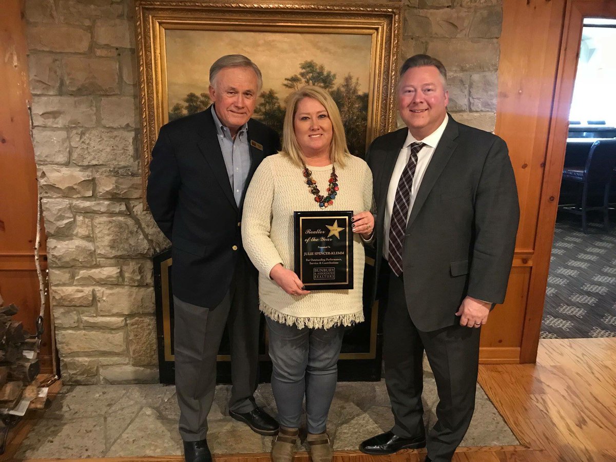 BunburyRealtors's tweet image. We are proud to recognize Julie Spencer Klemm as @BunburyRealtors REALTOR® of the Year &amp;amp; Jillian Koeller as our Employee of the Year! We appreciate all you do and this honor is well-deserved.