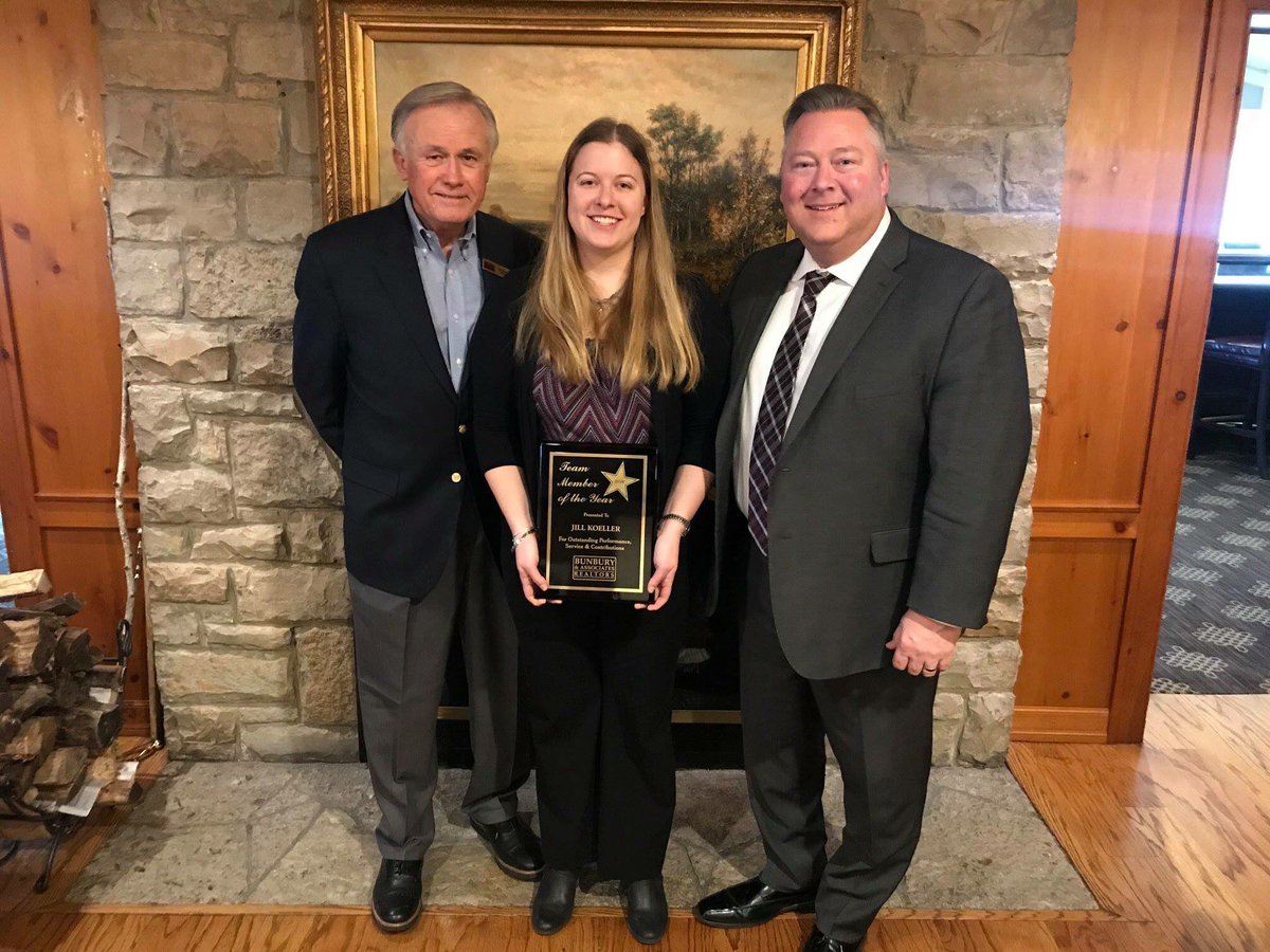 BunburyRealtors's tweet image. We are proud to recognize Julie Spencer Klemm as @BunburyRealtors REALTOR® of the Year &amp;amp; Jillian Koeller as our Employee of the Year! We appreciate all you do and this honor is well-deserved.