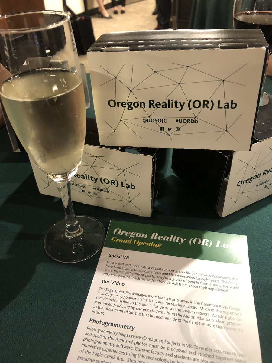 mbrawl's tweet photo. Cheers to the grand opening of the #UORlab 🥂 Great @UOsojc event with @dzdavis last night in #SOJCPDX Exciting times ahead! https://t.co/qSc5YfrUG4