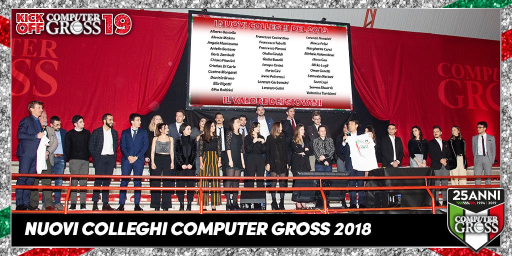 ComputerGross's tweet photo. Sul palco del Kick Off i nuovi colleghi Computer Gross del 2018.
#KickOff #computergross2019 #SoloXNumeriUno
#GrandiSuccessi #SoloXNumeriUno #UnaVoceSempreInTesta #TuttiXUnoUnoXTutti #ComputerGross2019 https://t.co/kymVjoJCYH