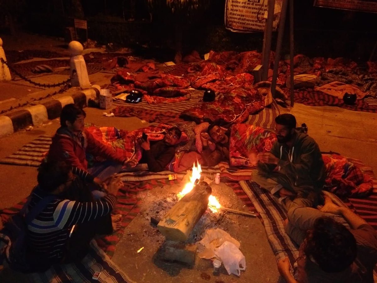 illusiinust18's tweet photo. @TheLallantop @saurabhtop @DelhiPolice #NotWithOurFuture still the government is paying no heed to people who are suffering due to poor system #JusticeForRAS2018 please see if you can cover https://t.co/fKvi5GJyGV