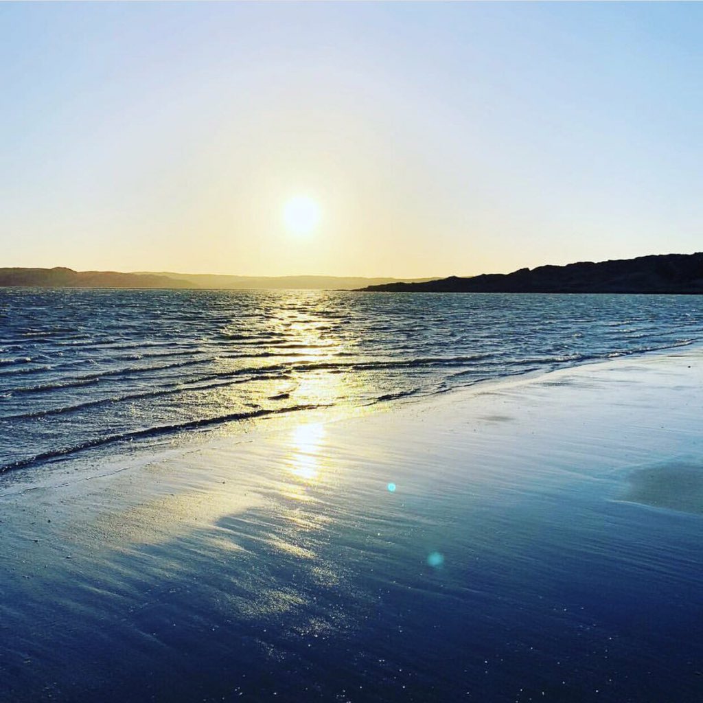 LuderitzCF2023's tweet photo. Come experience the SunSet in Luderitz #CalmBeach #LCF2019 https://t.co/oScCwi6mRF