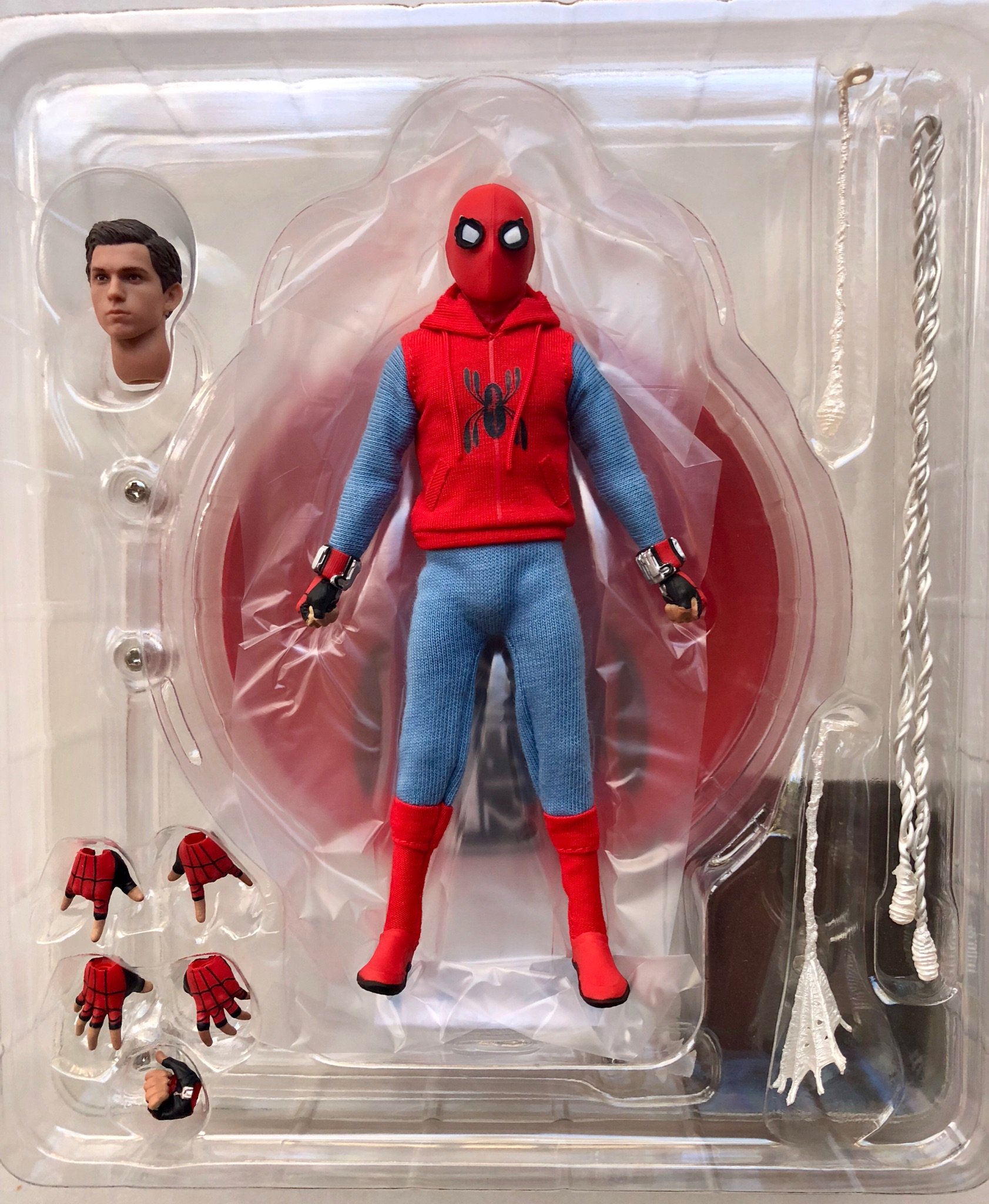 mezco spider man homecoming homemade suit