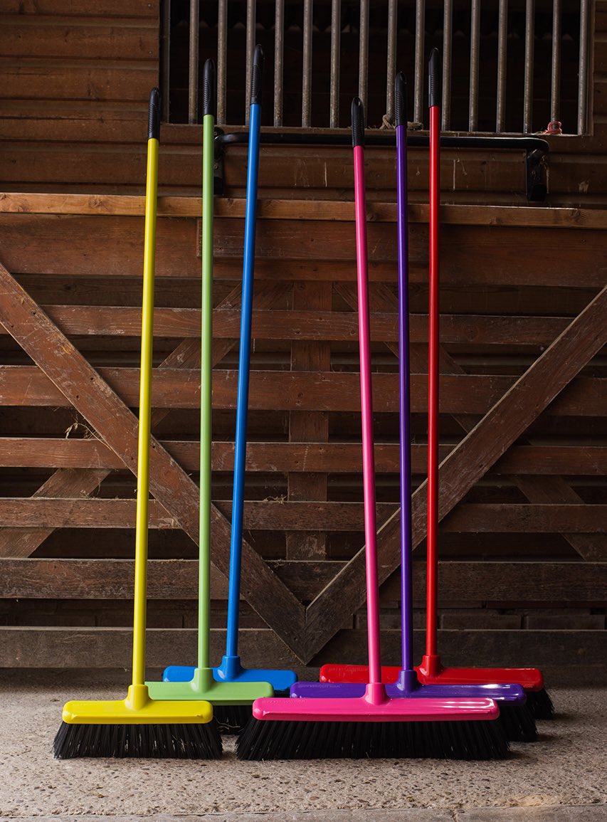 RedGorillaInt's tweet photo. For the chance to win one of our NEW gorilla 🦍 brooms take a trip over to our Facebook page and get entering 😁 #gorillabroom #new #colourmatch #EquineHour #equine #Building #gardening #red #blue #purple #pink #yellow #pistachio #yardtool #Number1 #winner https://t.co/23GCZYFlqx