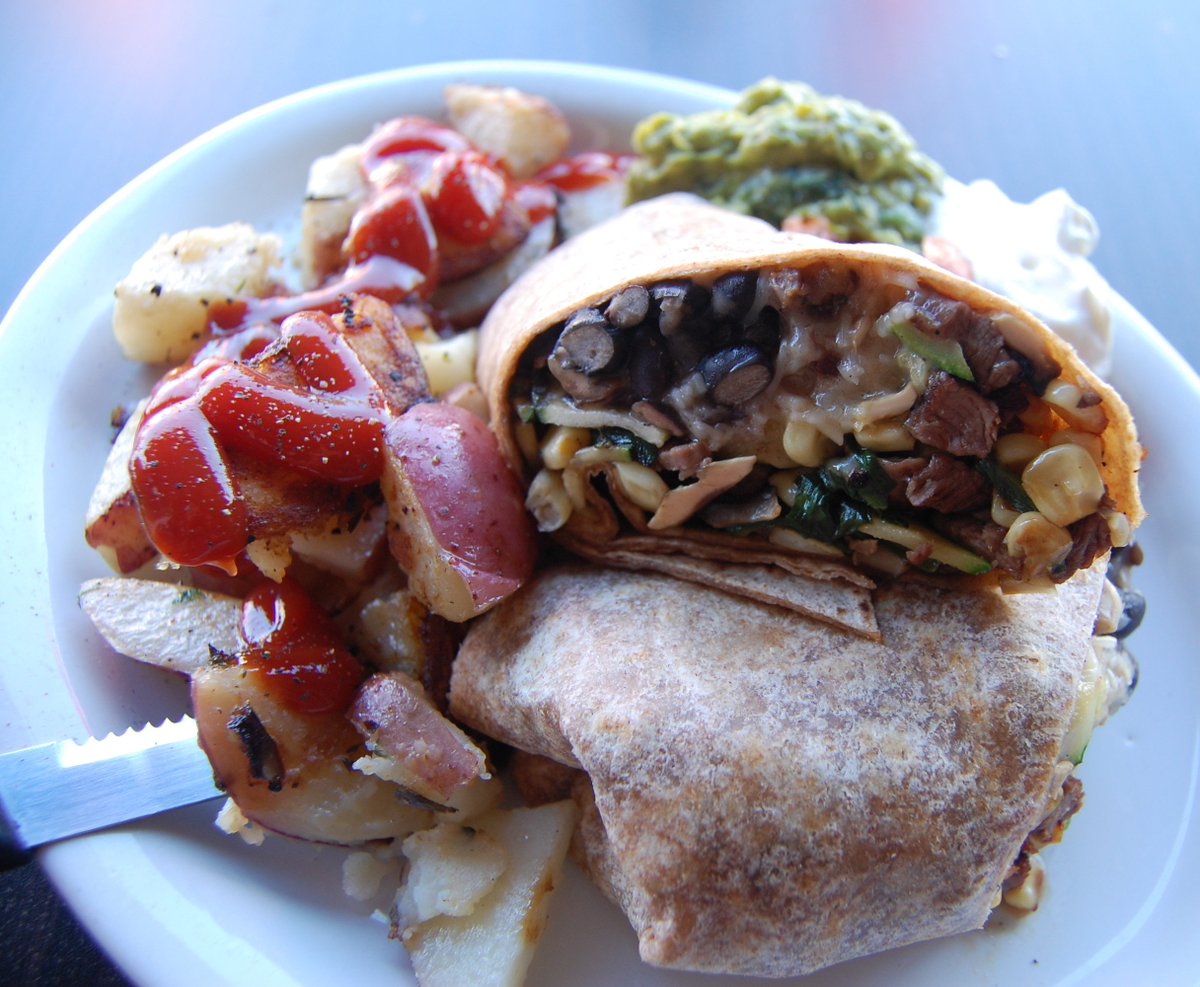 milliescafela's tweet photo. Black Bean Burrito in #milliescafela
#blackbeans #blackbeanburrito #breakfastburrito #burrito #hashbrowns #eggs #breakfast #milliescafe #losangeles #losangelesbreakfast #losangelesrestaurant #restaurant #silverlake #silverlakebreakfast #silverlakerestaurant #potatoes #food https://t.co/msmtl6MY65