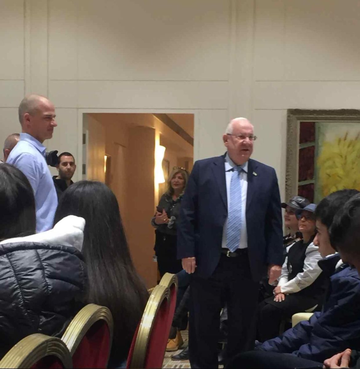 GoldinInstitute's tweet photo. Youth from @anewdawnegev — founded by #GatherFellow Jamal Alkirnawi — took part in preparations for the Child Welfare conference in #Israel 🇮🇱. Preparations took place at the President's Residence, where they met with the President, The Honorable Mr. Reuven Rivlin. https://t.co/5SoJlKUGIU