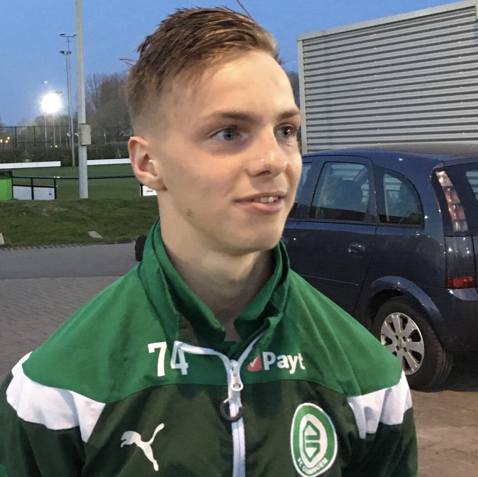 fcgradio's tweet photo. #MSVGRO #FCGroningen speelt met 1-1 gelijk tegen #MSV Duisburg.
Doelpunt van de Groningers werd gescoord door de 17 jarige #RemcoBalk https://t.co/LubLRKnY1x