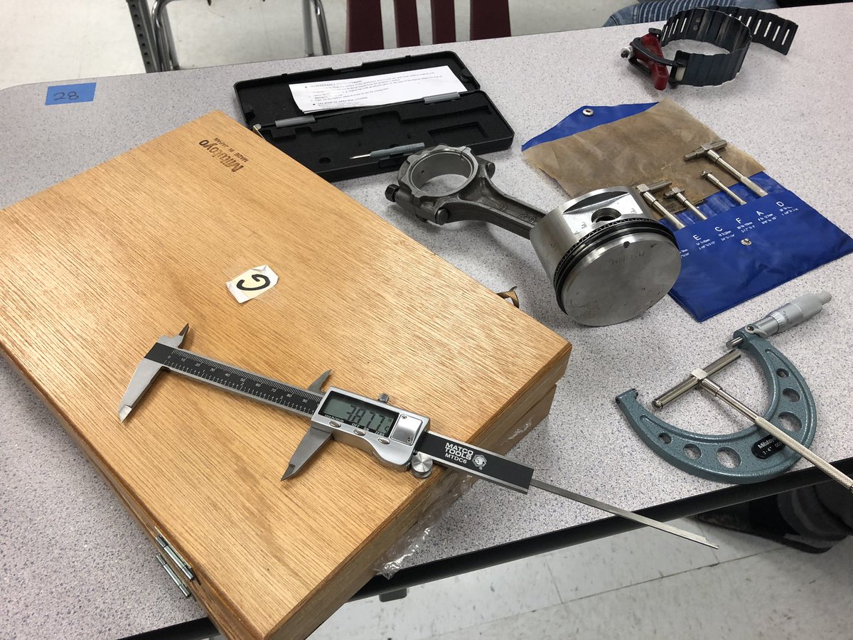ARGonzalez_SHS's tweet photo. #autobasics class here @Socorro_HS class putting in work on an engine rebuild! They’re using micrometers, precise measuring tools , and  #mathematics to figure out engine displacement and engine clearance specifications! #shsbulldogstrong #sisd_cte #ganas https://t.co/ETlu0mLNxW