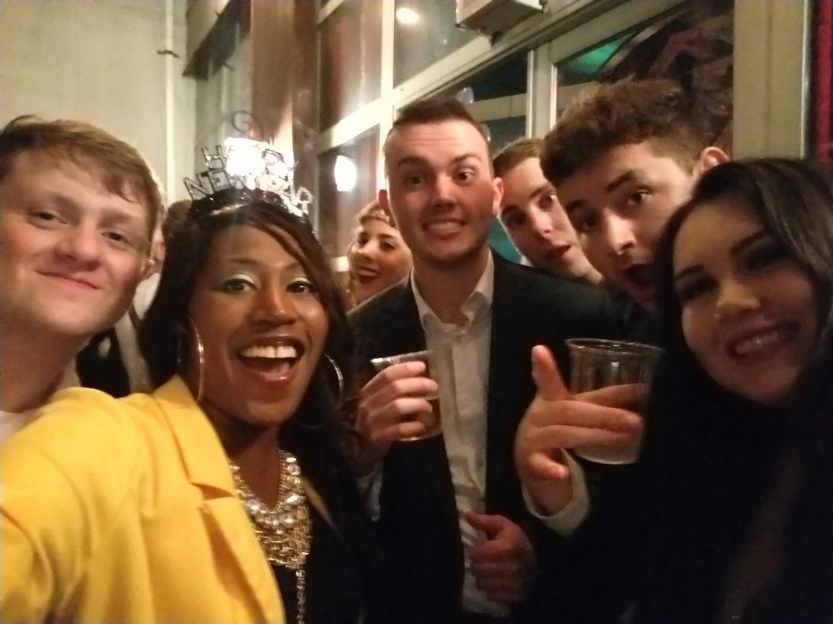 vrmitchell's tweet photo. Meet amazing people https://t.co/ob85011VN6