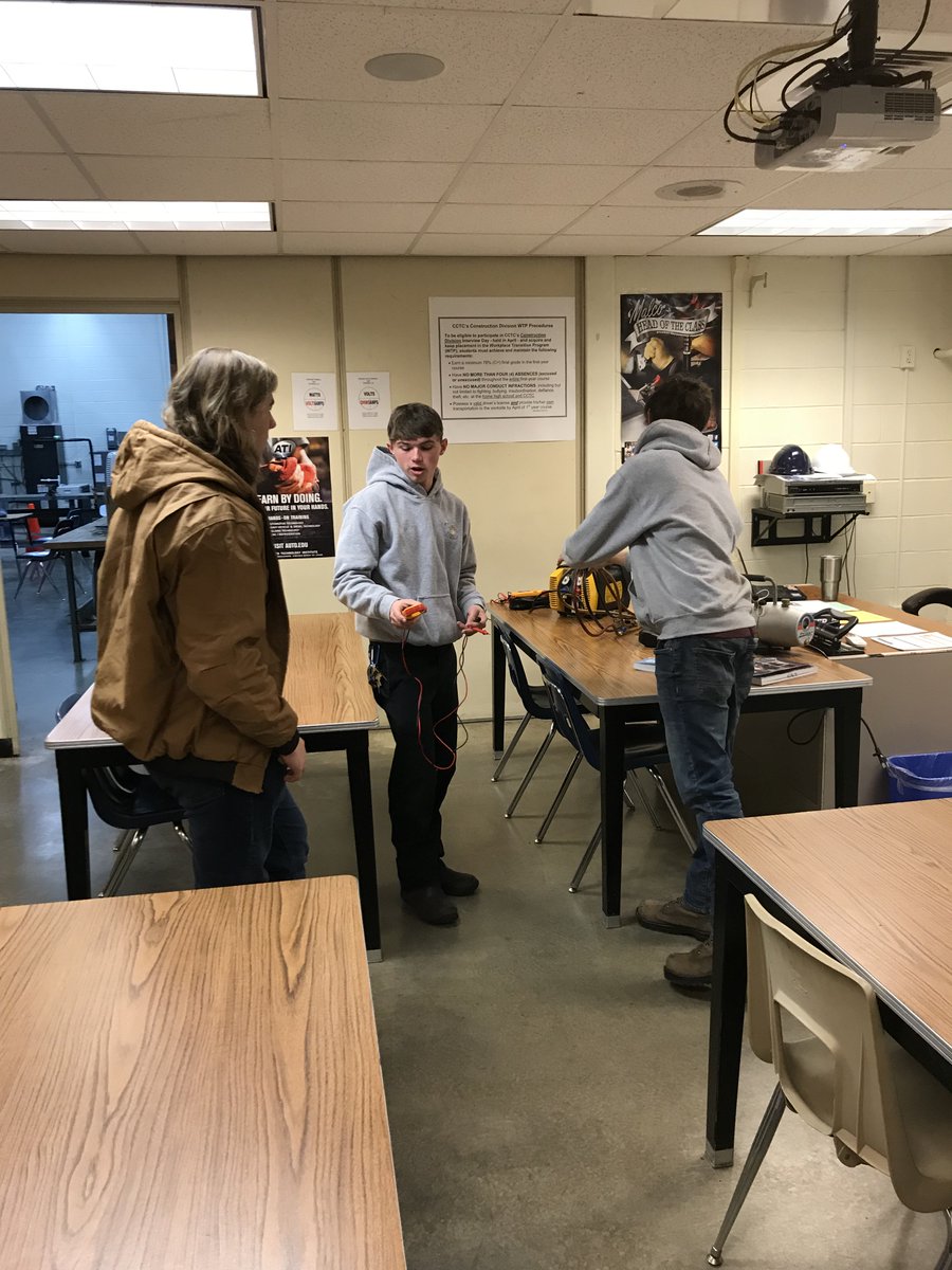 HVACTC's tweet photo. Had a chance to show off our House Of Pressure, it's a really cool donated tool from Building and Grounds. @Michael39559018 @ccpsinfo @ccpstechcenter @ChesterfieldVa @skilledjobtrade https://t.co/vPpWT4TO0k