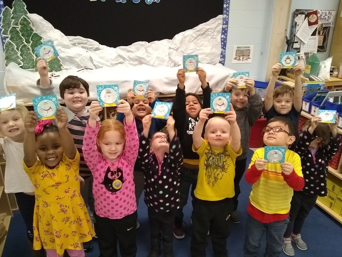 jbes_k's tweet photo. Every student should start good attendance habits. Here's a "perfect" example! #GrowMaury @JBESBears https://t.co/KAuV6MX1UX