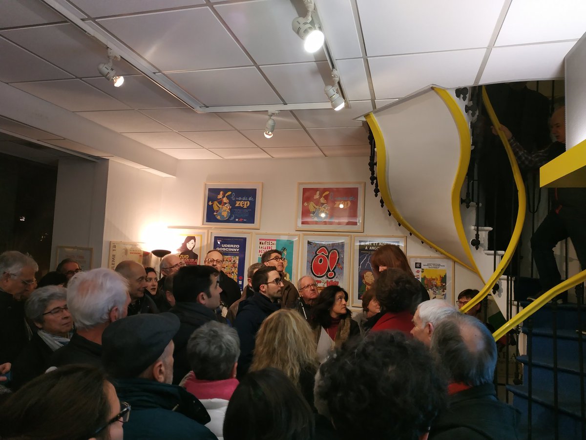 StephaneLastere's tweet photo. #LeN6 rue de l'Arsenal #Angouleme nouveau local @FIBDASSO : des visiteurs (nombreux !) et des #expos #BD (belles !)
A voir dès aujourd'hui et pendant le #FIBD2019 https://t.co/xbzcIyw98C