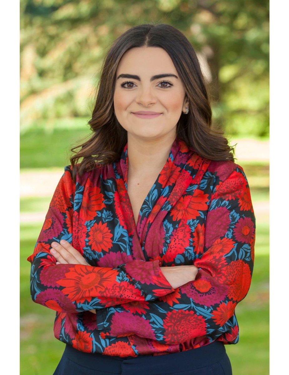 unmun_unav's tweet photo. Meet ➡️PAULINA BRIZ

SECRETARY GENERAL

For her, UNMUN is the perfect platform for young people to solve their concerns regarding international problems. She believes that people who participate in these types of activities, will become the voices of tomorrow and great leaders. https://t.co/zwSQ5dljbY