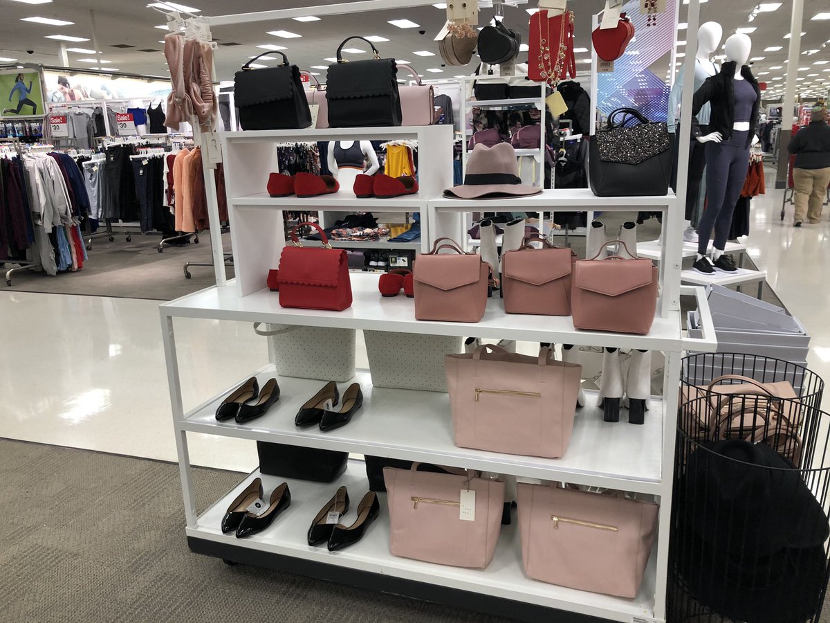 caitlingalatic's tweet photo. Let us help you get ready for date night at East Liberty Target💘💕❤️ https://t.co/TkTKxcyGOa